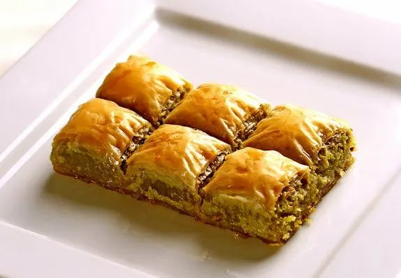 Picture of baklava with walnuts made by Köşkeroğlu in Istanbul, Turkey.